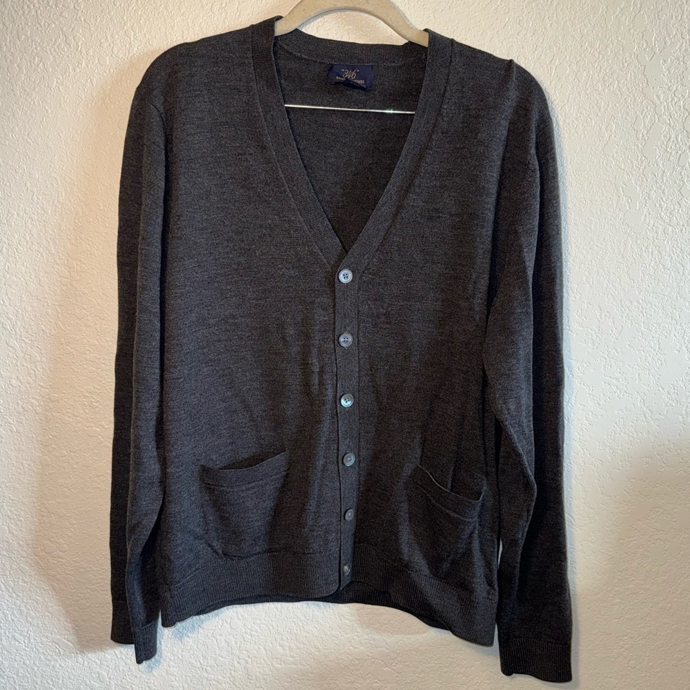 “346” Brooks Brothers Gray 100% Merino Wool V-Neck Button Up Cardigan Size M
